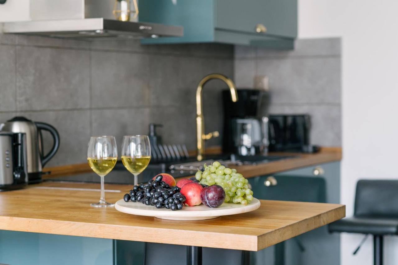 Erato By Heloni Apartments Athena Bagian luar foto